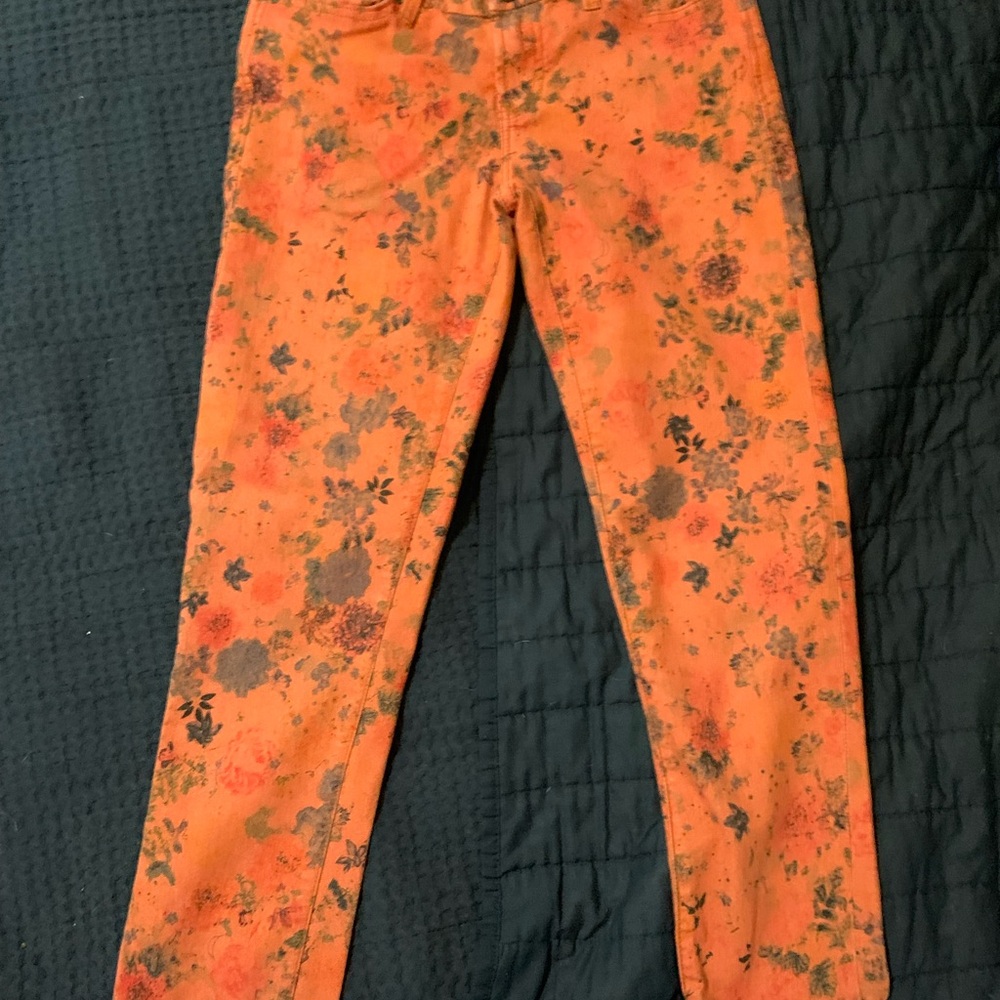 Women's Dear John Low Rise Floral Pattern Crop Jean Size 26